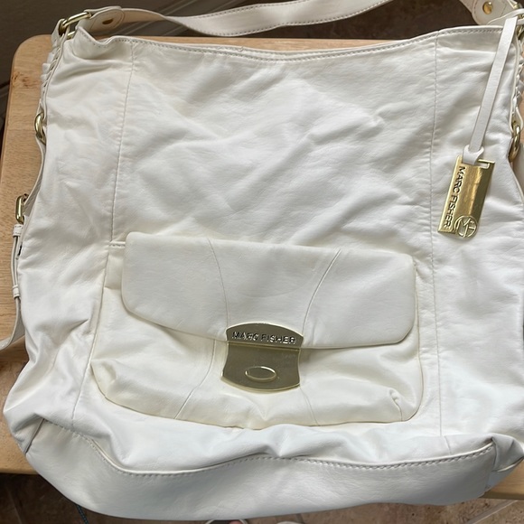 Mark Fisher Woman’s Off White Tote Bag 4 pockets inside bag new without tags